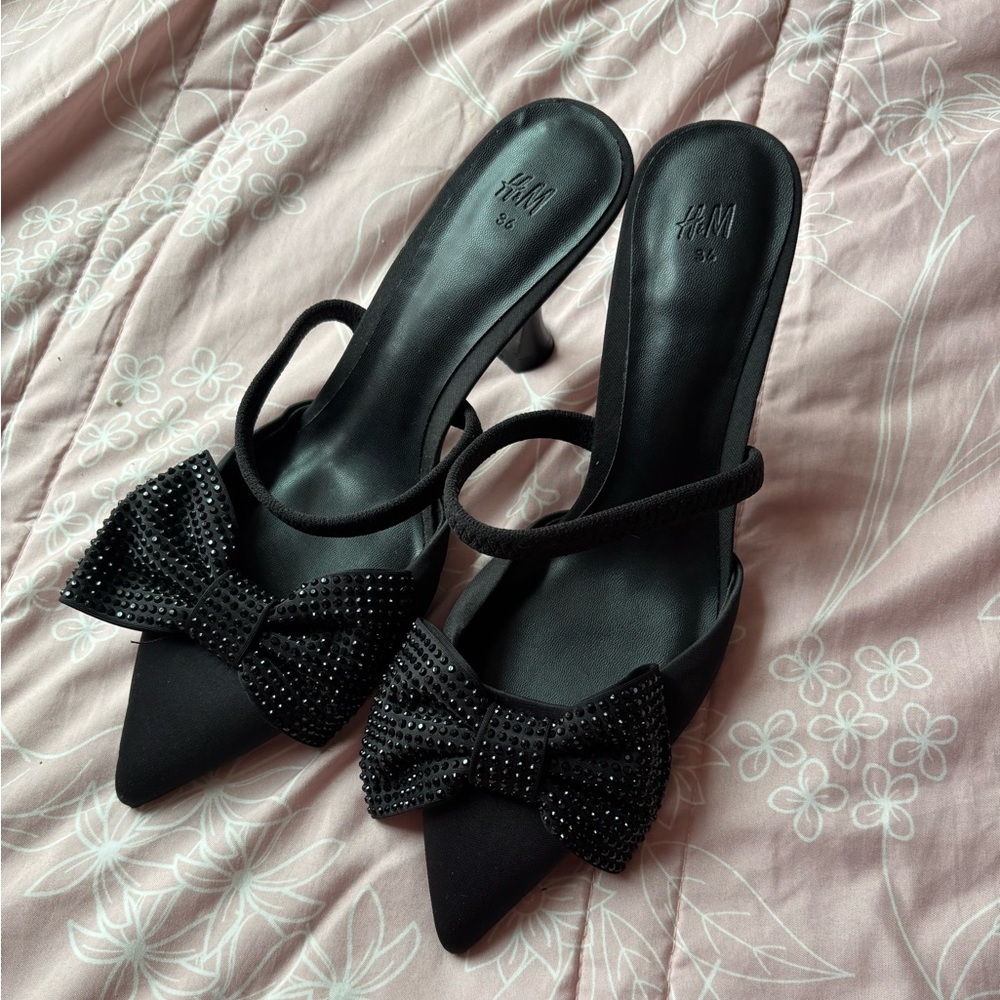 Black H&M bow heels